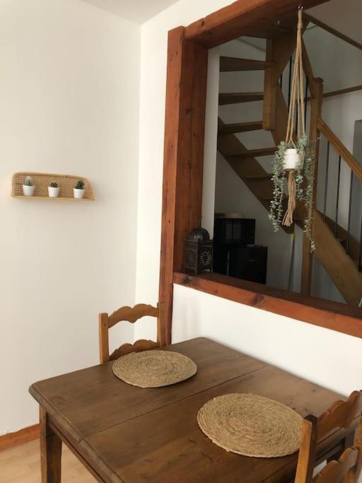 Appartement En Duplex A Auxonne Exterior foto